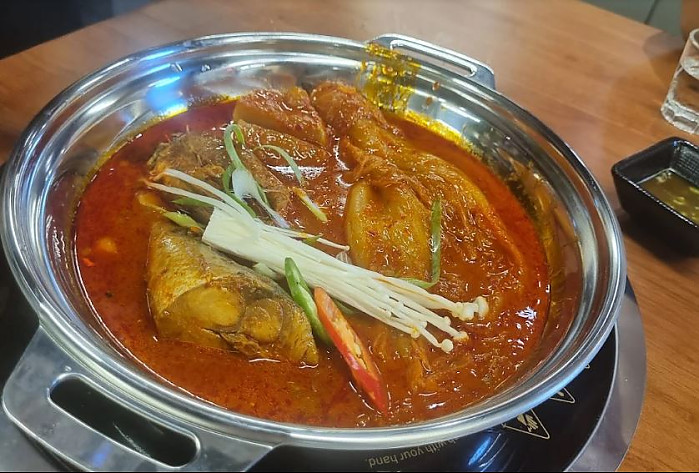 괭이부리마을 화덕생선구이 전문점