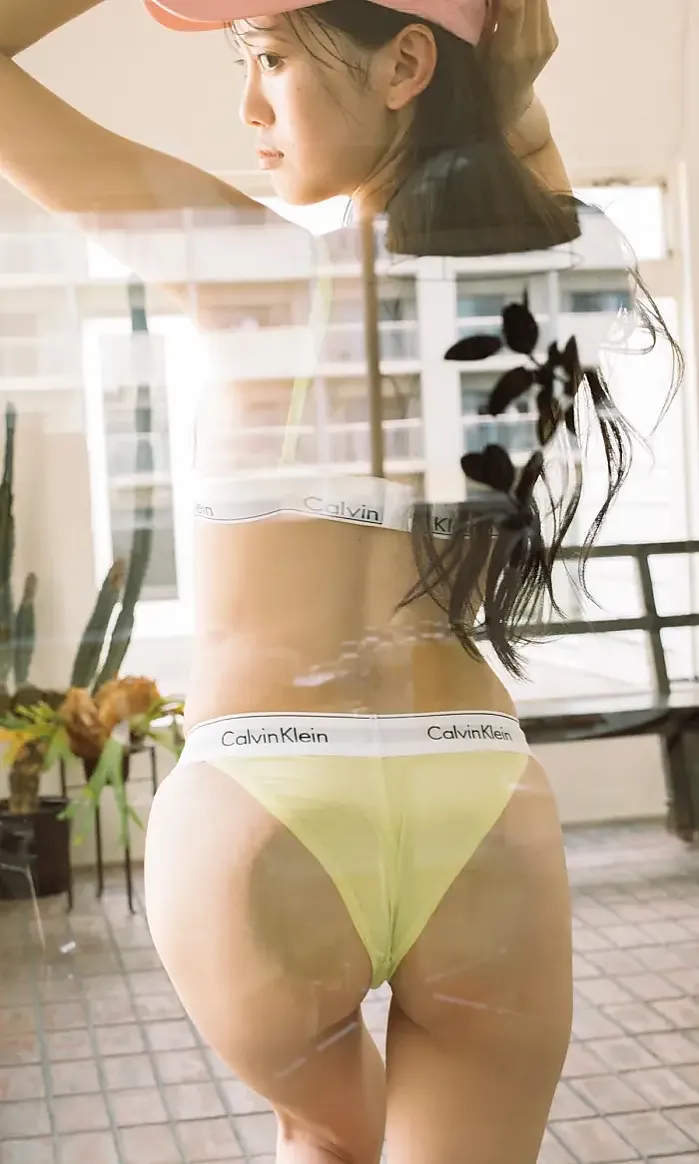 사리나 카시와기 사진집 「유혹의 계절」 Set.01