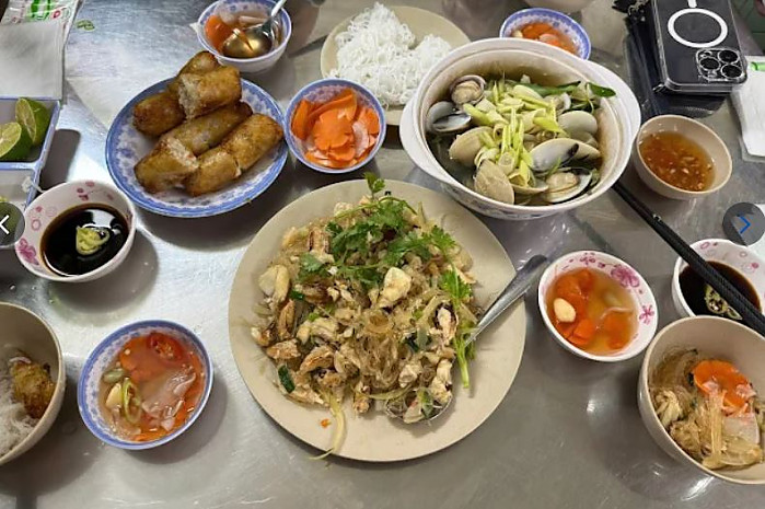 게요리 전문점 ‘꽌 94’ (1군)