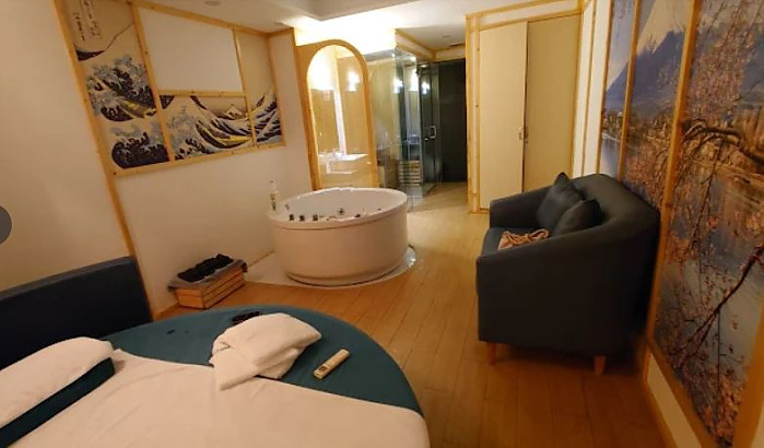 [1군] 린체리 스파 마사지 (불건마)