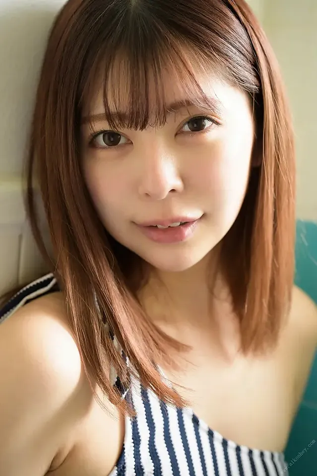 모리 히나코 누드 사진집 「여름을 달리는 하늘」 Set.03