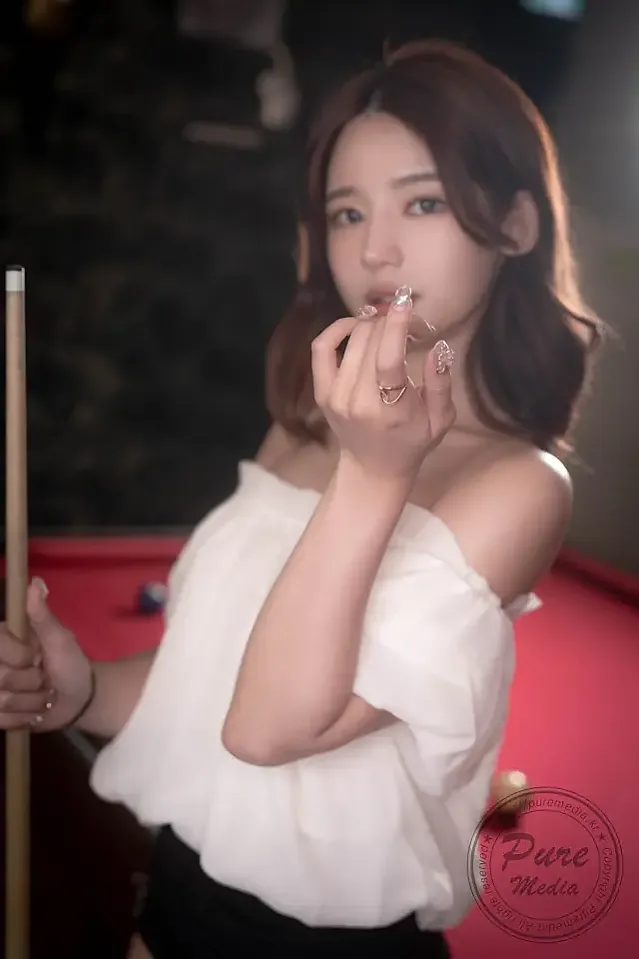 예하 퓨어 미디어 Vol.305 「하드볼 & 레드홀」 Set.01