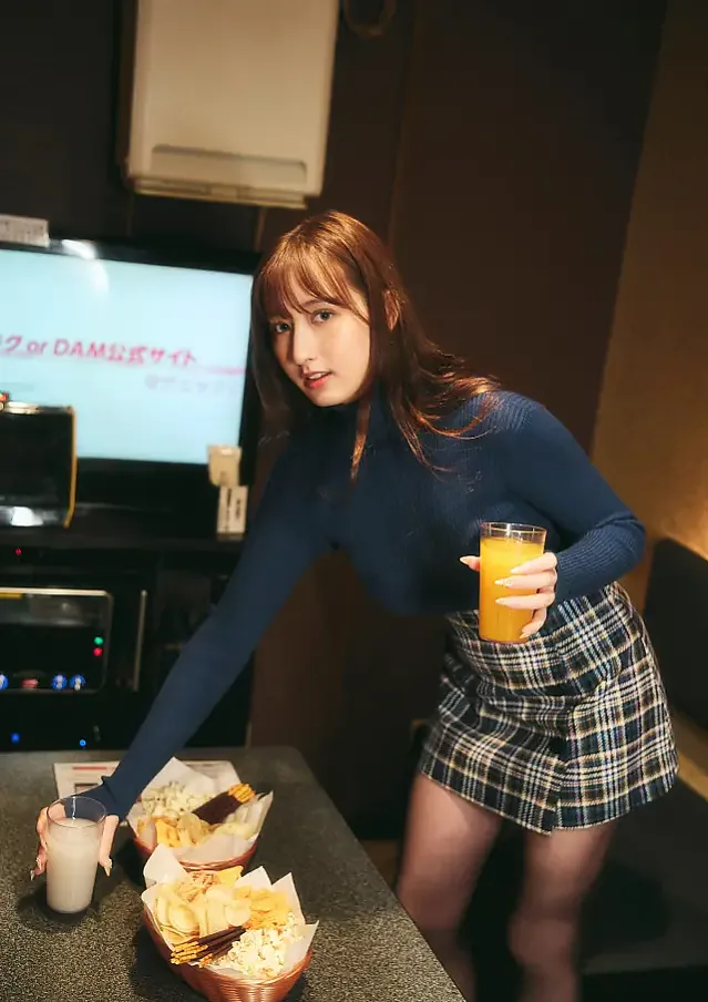 한나 센보쿠야 디지털 사진집 「저기, 이쪽 봐!」 Set.01