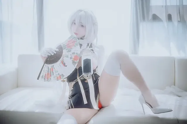 마루에몽 사진집 「Sirius – 푸른 파도와 구름」 Set.02