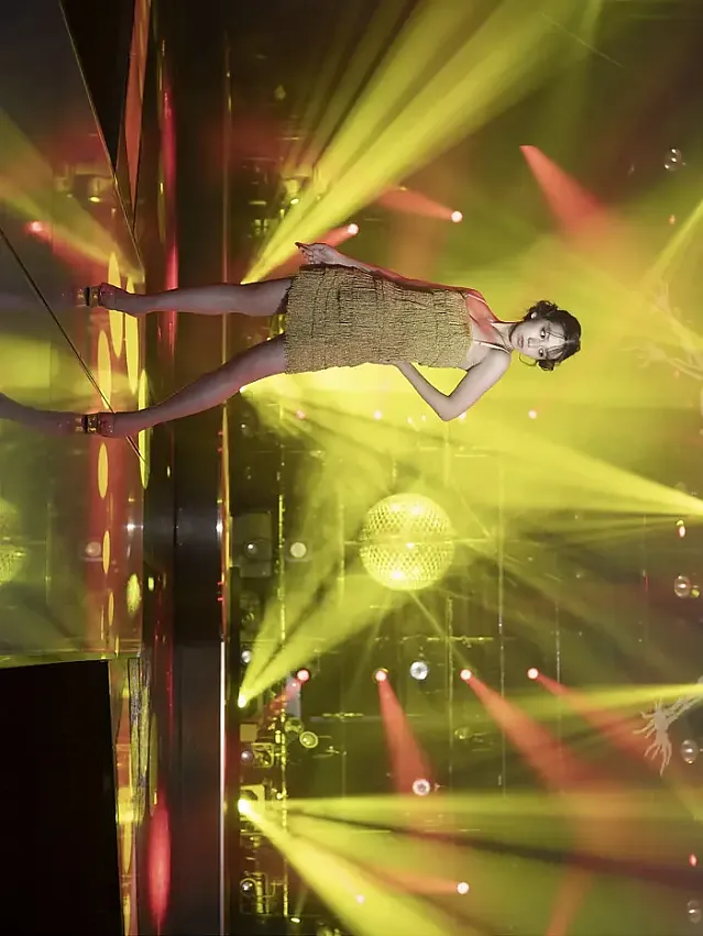 사토 아이리 사진집 「스포트라이트에 비춰져」 Set.02