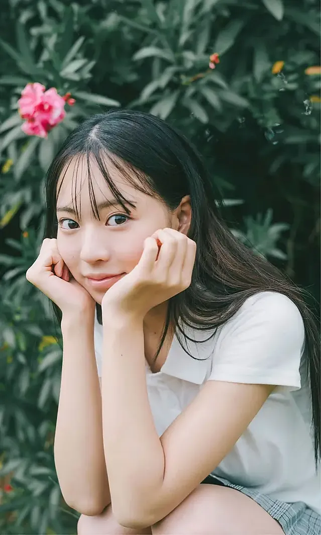 오쿠무라 모모카 위클리 플레이보이 2025년 50호