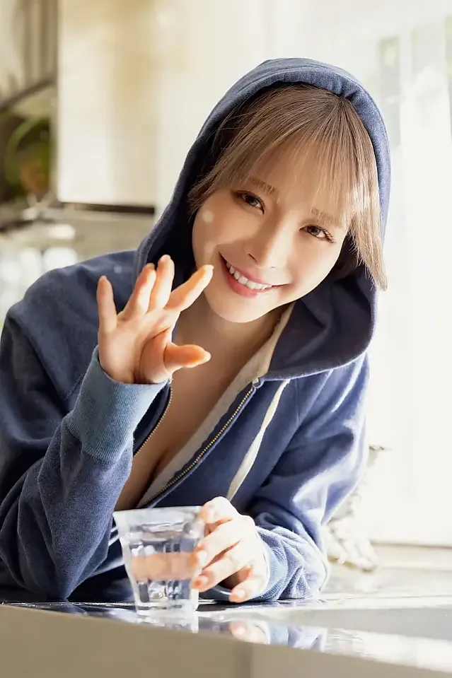 모모노기 카나 디지털 사진집 「Be Charmed vol.1」 Set.01