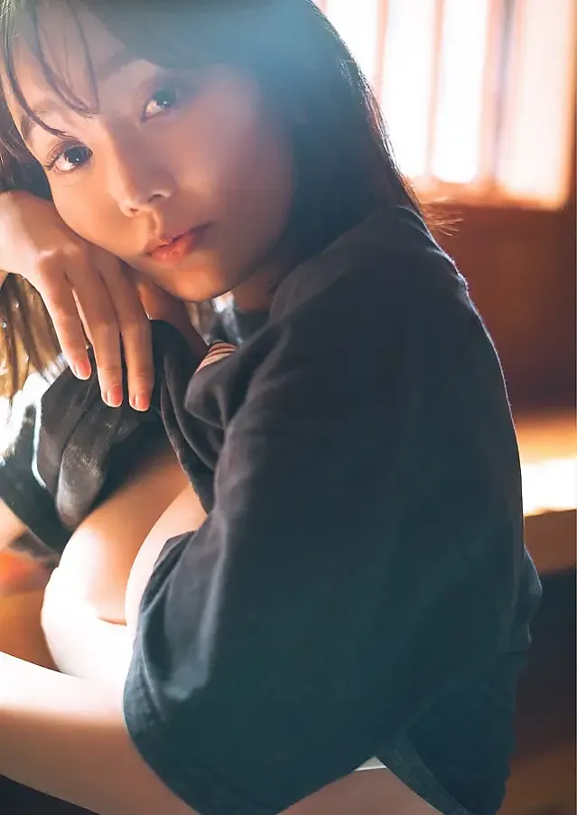 아오토 시노 디지털 한정 YJ 포토북 「잡아라」 Set.01