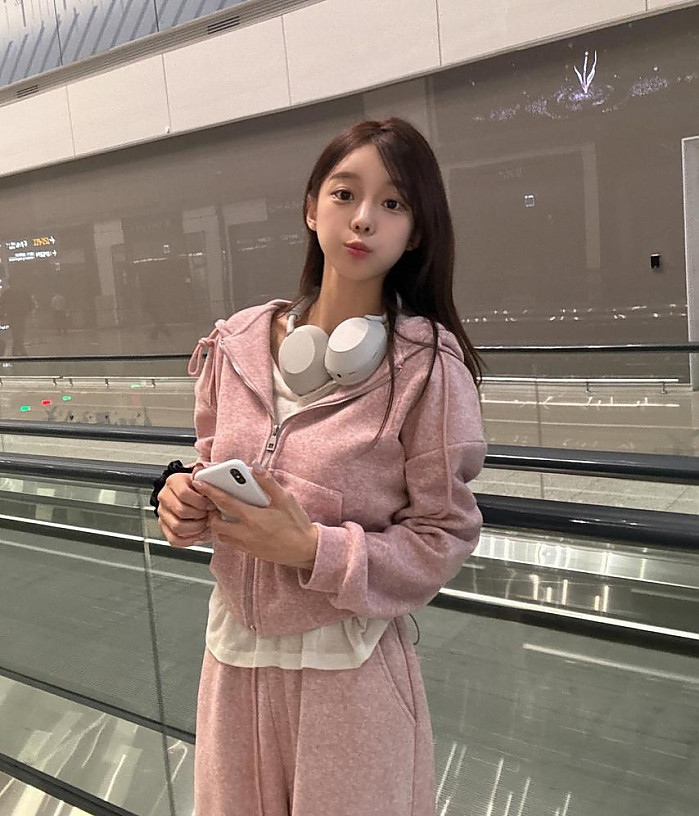 몸매가 공격적인 쇼핑몰 사장