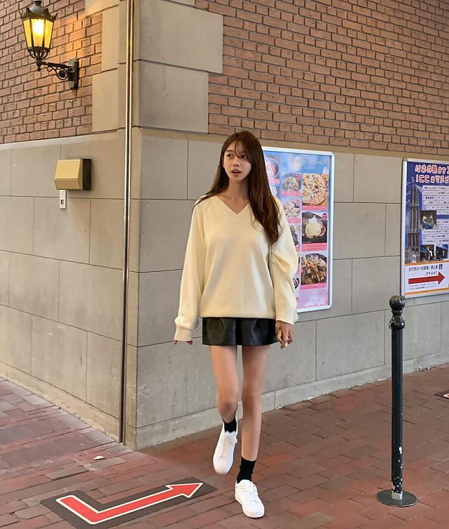 몸매가 공격적인 쇼핑몰 사장