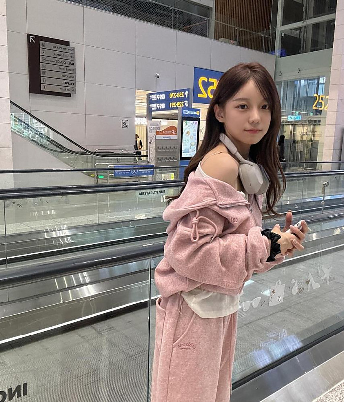 몸매가 공격적인 쇼핑몰 사장