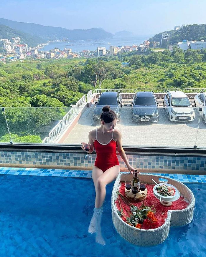 김나연 금보아 조윤경