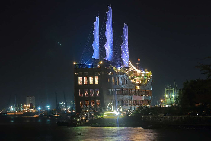 밤이 살아있는 곳 호치민시 나이트라이프