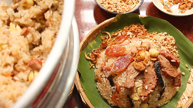 푸 쑤언 다리의 쏘이 흐엉 (Xoi Huong cau Phu Xuan)