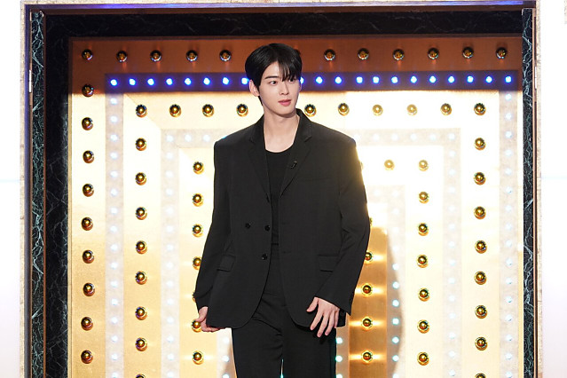 일본 방송서 현지 아재들 학살해버리는 차은우