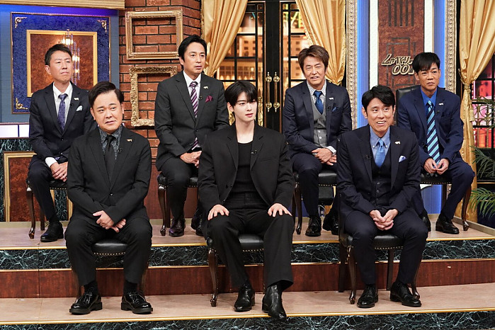 일본 방송서 현지 아재들 학살해버리는 차은우