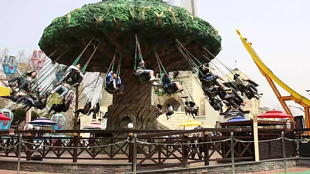 롯데월드에서 퇴역하는 놀이기구들