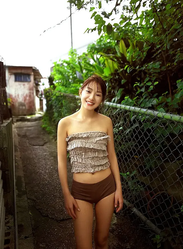 빈민가의 반전소녀