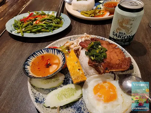 껌탐목 돼지갈비 찹쌀요리 Cơm tấm Mộc - 85 Lý Tự Trọng