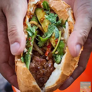 [기획]호치민시 반미 맛집 찾기 : 반미 응웬차이 (Banh mi Nguyen Trai)