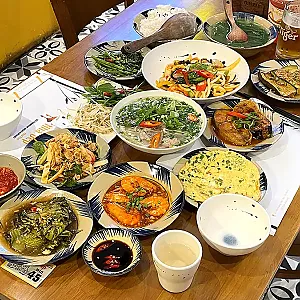 다낭 한시장 근처 베트남 로컬 가정식 냐벱 맛집