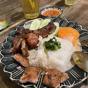 껌탐목 돼지갈비 찹쌀요리 Cơm tấm Mộc - 85 Lý Tự Trọng