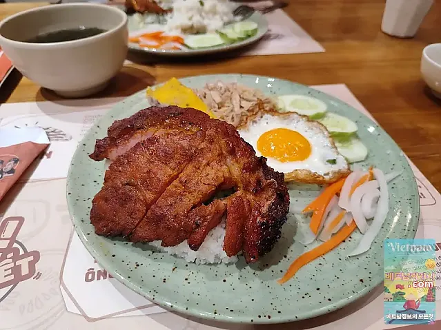 껌땀맛집 Cơm Tấm Sà Bì Chưởng - 179 Trần Bình Trọng