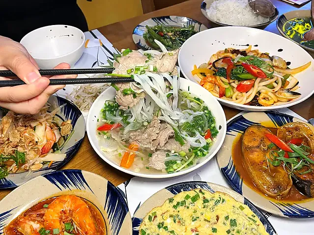 다낭 한시장 근처 베트남 로컬 가정식 