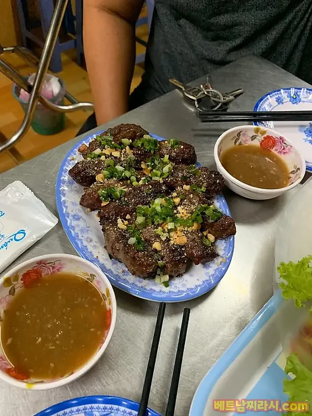 Quán Ăn Cô Liêng