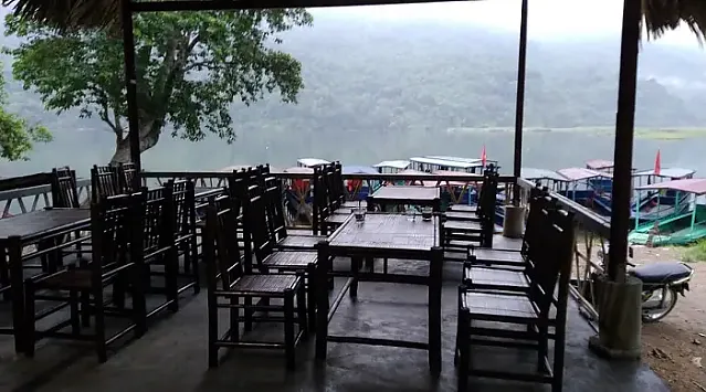 호치민 현지 맛집 탐방: 30대 남자의 Phuc Khanh Restaurant 솔직 후기 (베트남의 맛집 정보)