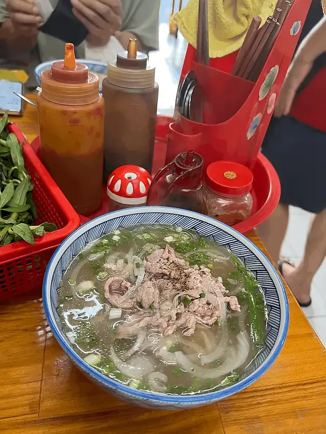 진한 육수가 가득한 쌀국수 맛집 '포틴(phở thìn 13)'