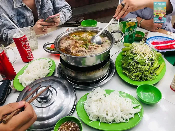 Giao Toan 쇠고기 전골 - 40년 역사의 호치민 유명 쇠고기 전골 레스토랑