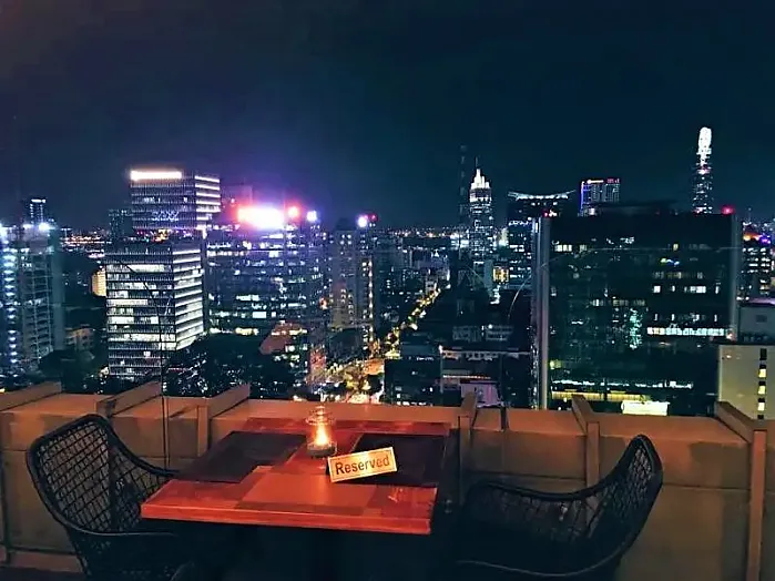 [기획 로맨틱 루프탑 식당시리즈]Shri 레스토랑 및 라운지 – Nguyen Thi Minh Khai 거리(Shri Restaurant and Lounge – Nguyen Thi Minh Khai Street)