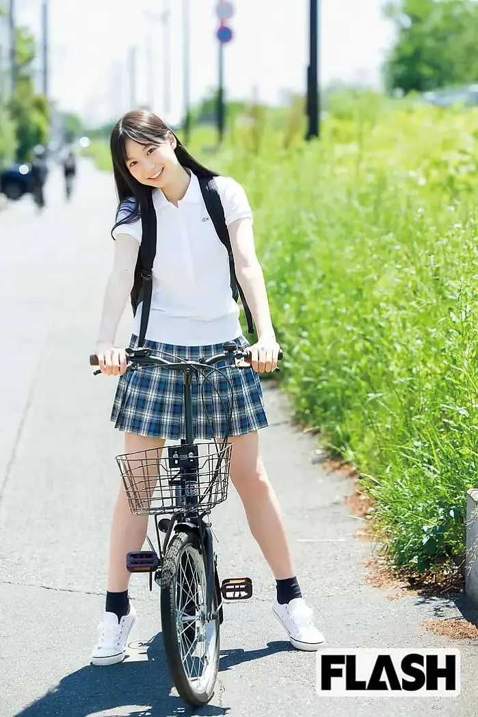 시오리 모모타(플래시 2025년 6월 17일자)