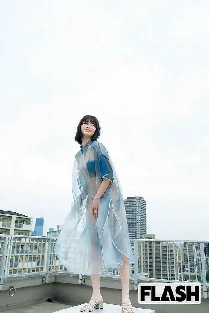 유즈하 사에키 (플래시 2025년 6월 17일자)