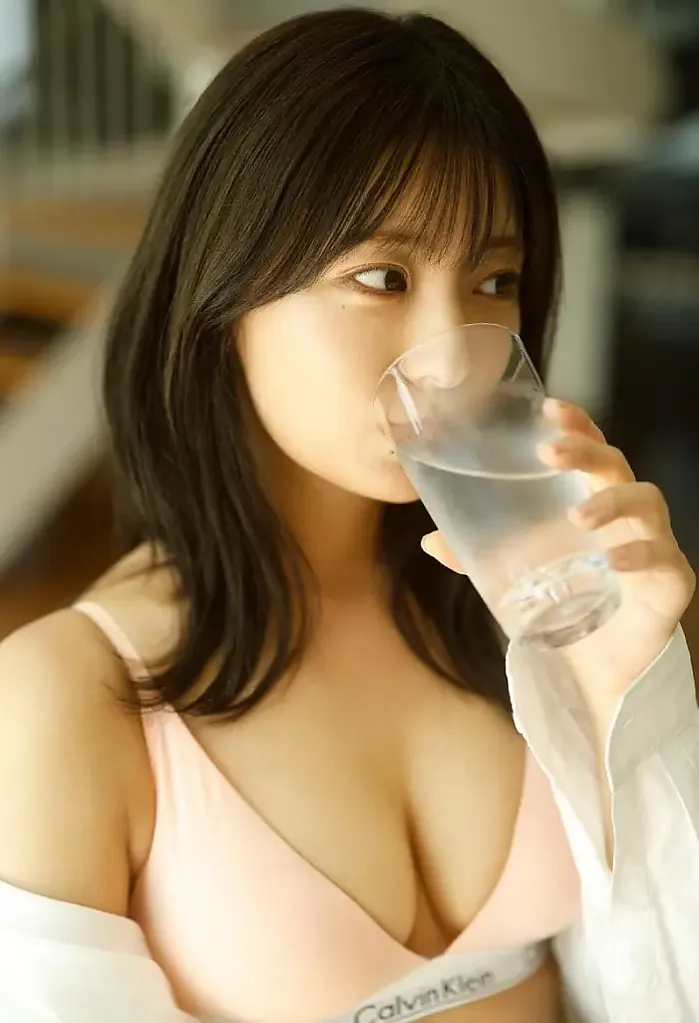 몸매 좋은 캘빈 클라인 ㅊㅈ