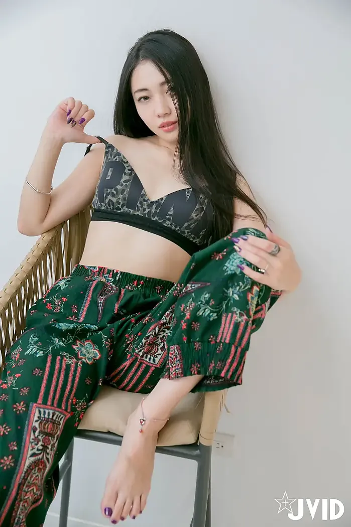 JVID 나츠 트와일라잇 - 호감 가는 미소녀 세트.02