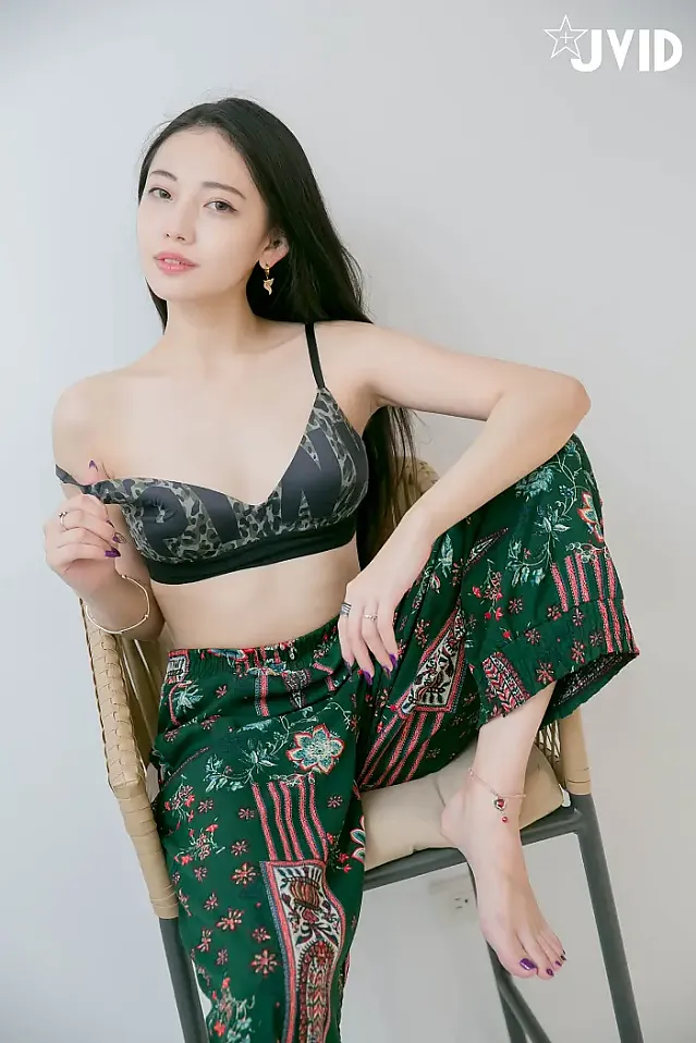 JVID 나츠 트와일라잇 - 호감 가는 미소녀 세트.02