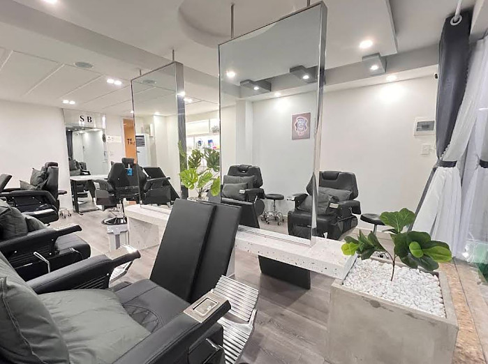 [다낭] 아담하고 깔끔한 하늘 이발관