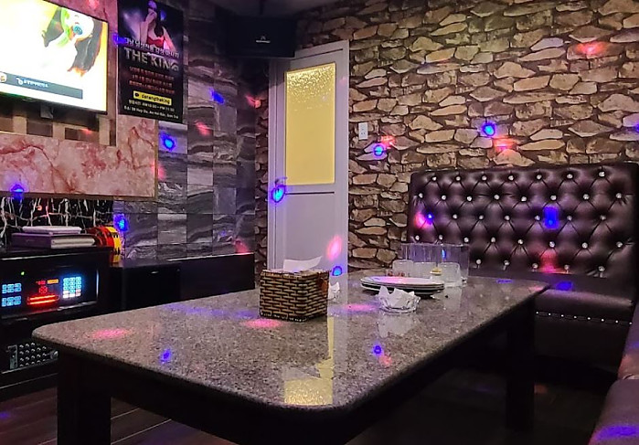 [다낭] No.1 넘버원 (구;텐프로) 가라오케