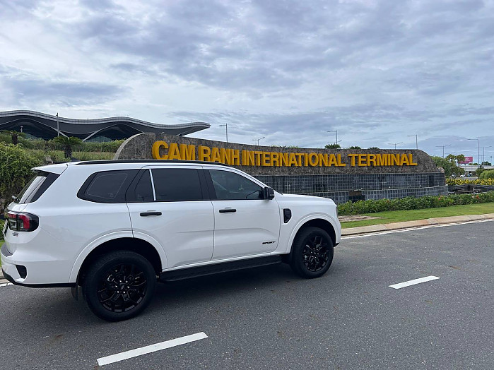 Cam Ranh Airport -> go to Nha Trang City-Viet Nam