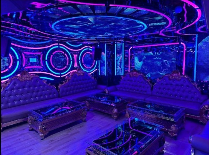 [다낭] 벤츠 가라오케