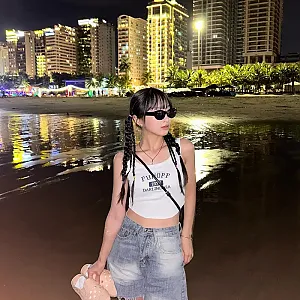 힙한 스타일 굿굿 @chxxnne