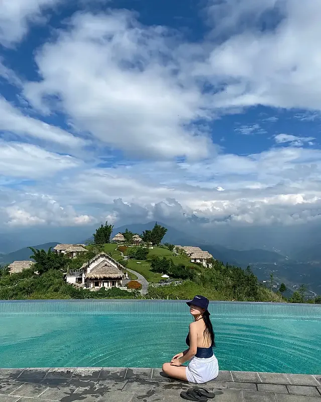 예전에 눈여겨봤던곳인데 넘 예뻐요 @uujin___ 인스타