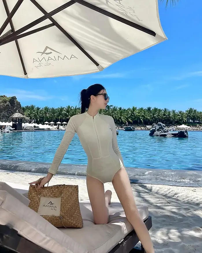 분위기 좋은 바다모델 @jisoo_bae 인스타