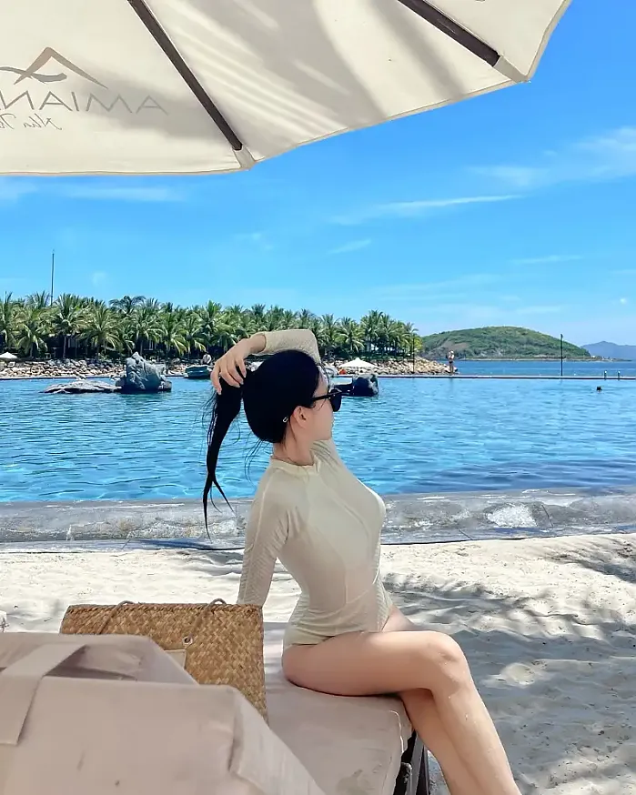 분위기 좋은 바다모델 @jisoo_bae 인스타