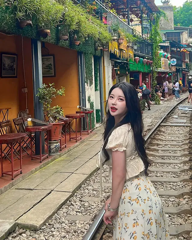 신나면 입 못다무는 병  @_jinnnnni__ 인스타
