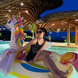 앵두씨가 아닌 반미씨의 나트랑 여행  @i._.loveyousobad 인스타