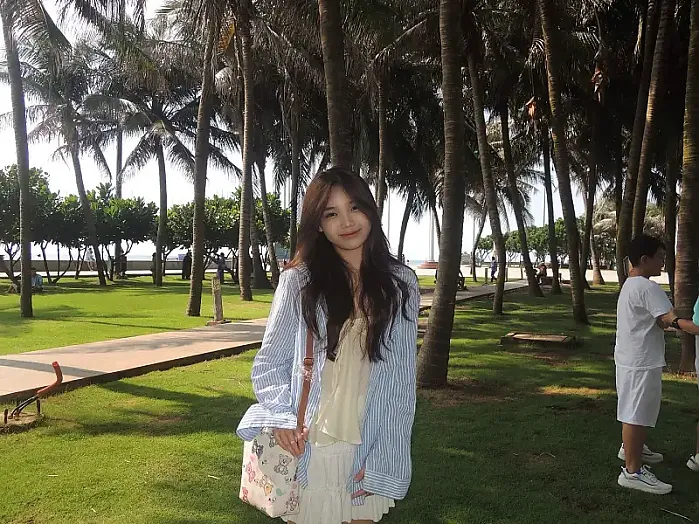 여신 강림  @babicloud_ 인스타