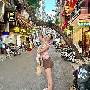 하노이에서 제일 예뻤던 순간 @yunaring__